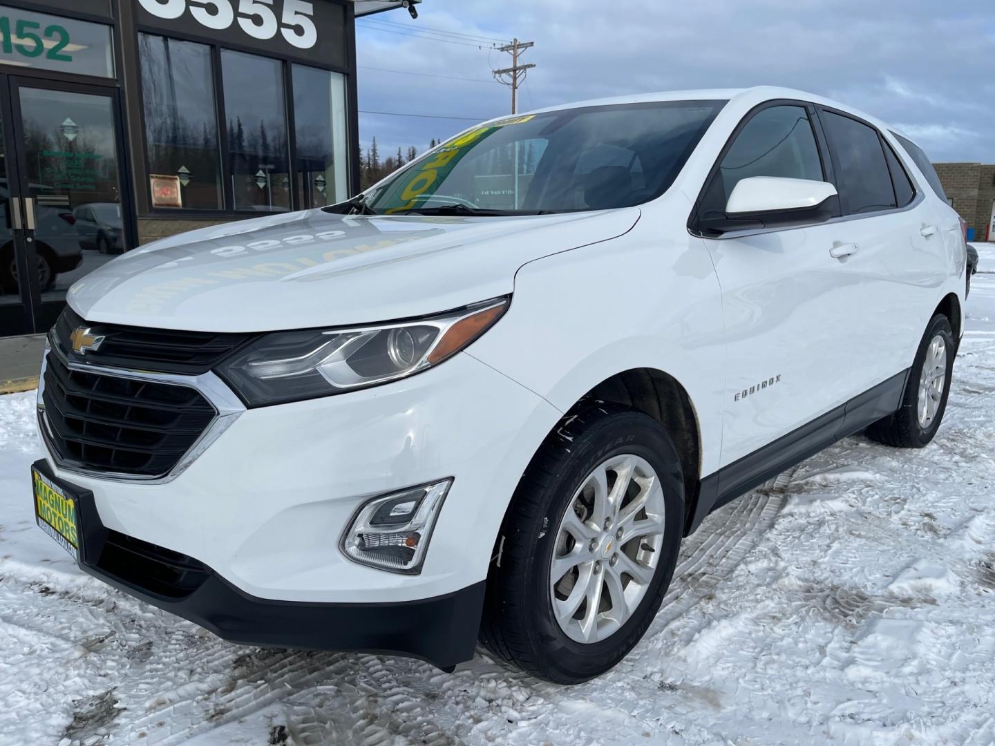 2018 White /Black Chevrolet Equinox LT (2GNAXSEV4J6) with an 1.5L 4 cyl engine, AUTO transmission, located at 1960 Industrial Drive, Wasilla, 99654, (907) 274-2277, 61.573475, -149.400146 - Photo#8